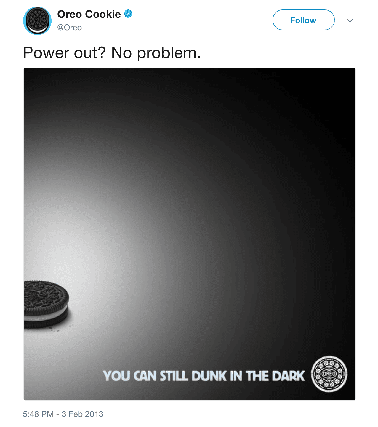 Oreo tweet reading 'Power out? No problem.', and 'You can still dunk in the dark.'